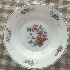 Vintage Acropal ARC French Soup/Salad Milk Glass Scalloped